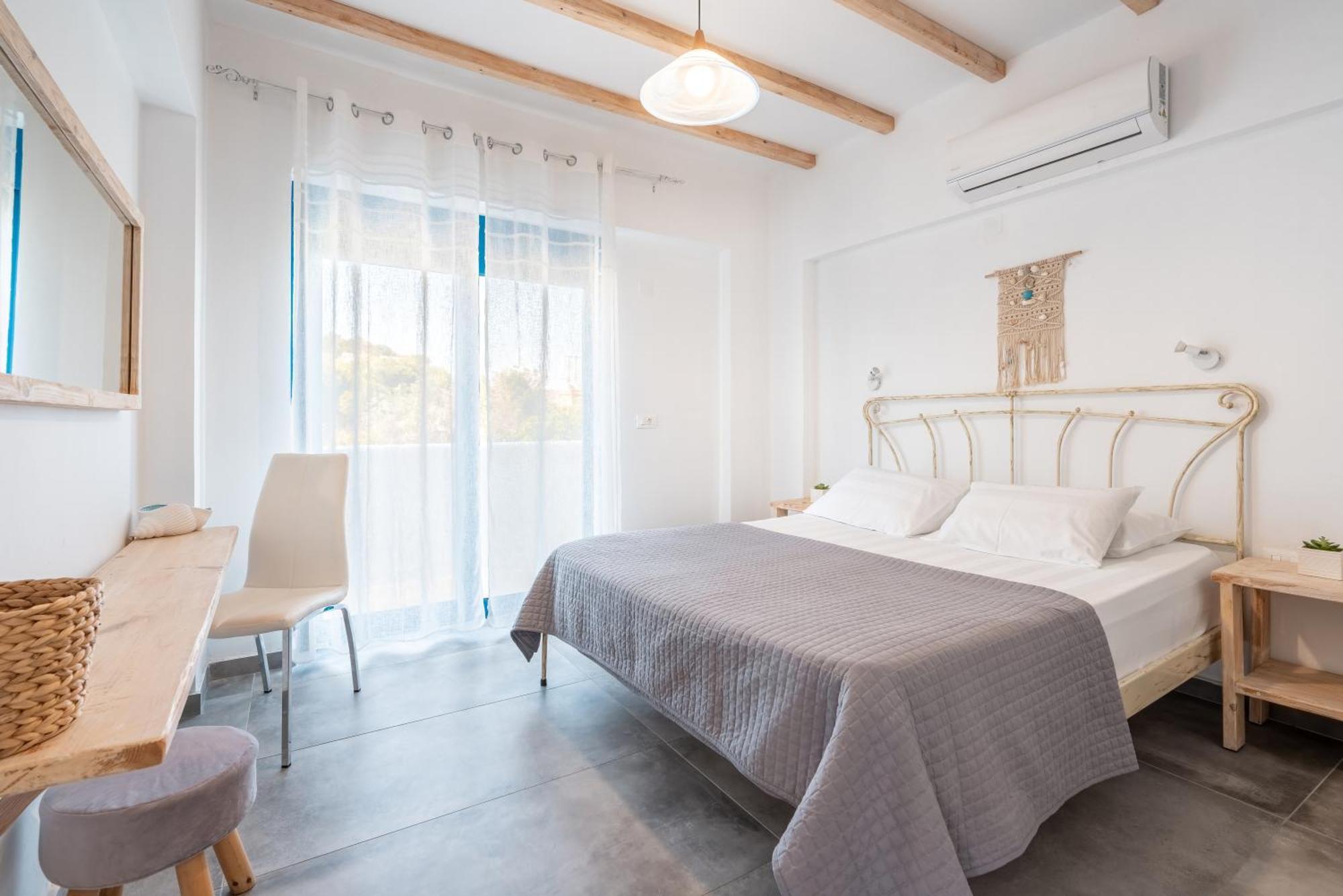 Maria Christina Apartment *